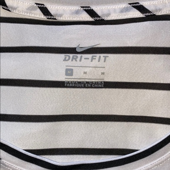 Nike Dri-Fit Shirt - Picture 4 of 4